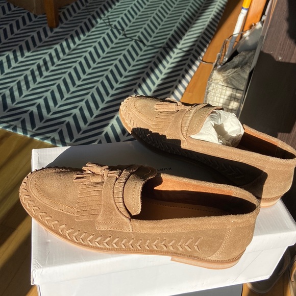 Mens leather suede loafers. Mens size 43 (fits like USA size 10). Brand New - Picture 2 of 7